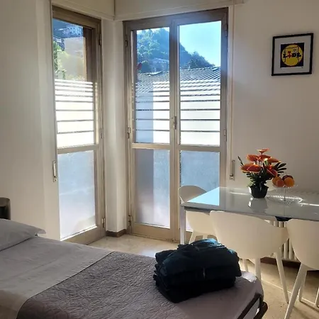 Lägenhet Casa Passaggio Como